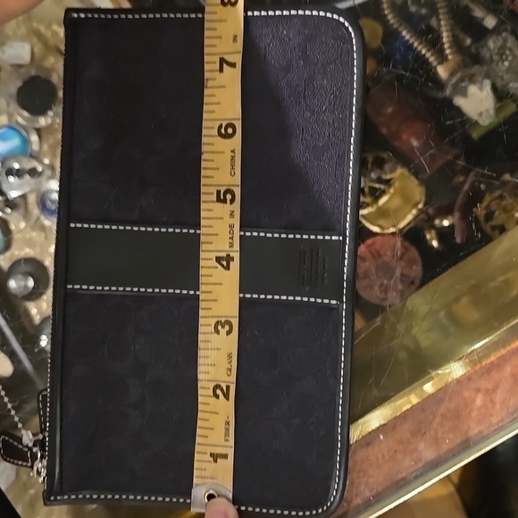 Coach canvas & leather logo Wallet/mini carry all - Picture 8 of 9